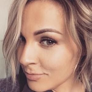 Meet your Posher, Monika